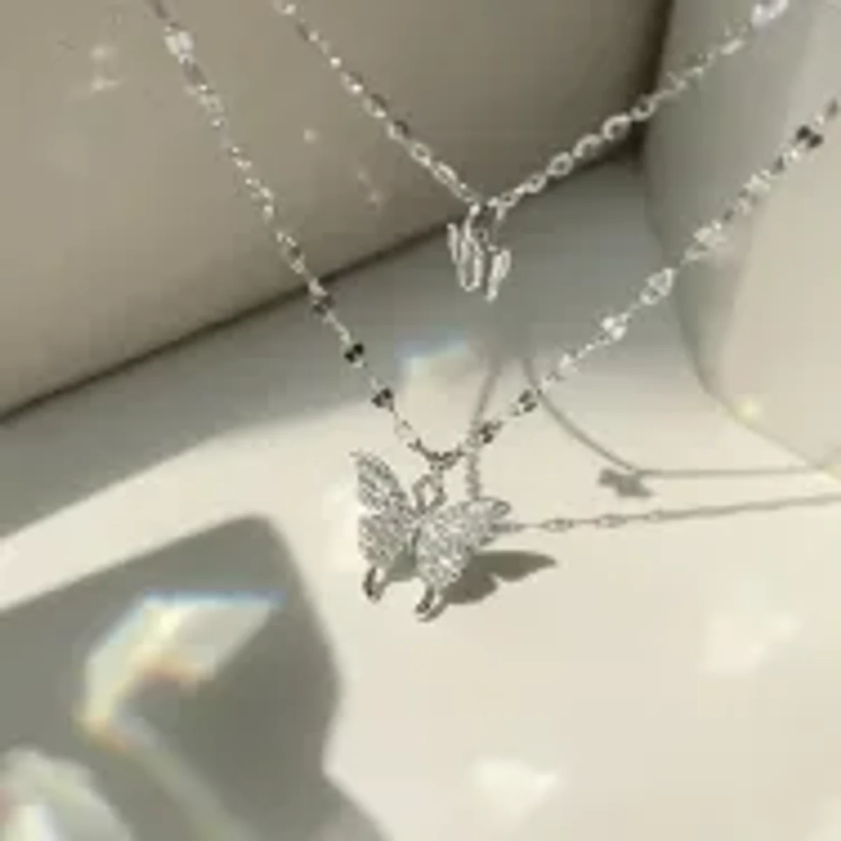 Korean Fashion Silver Plated Shiny Butterfly Necklace Lady Exquisite Double Layer Clavicle Chain Necklace Jewelry Gifts